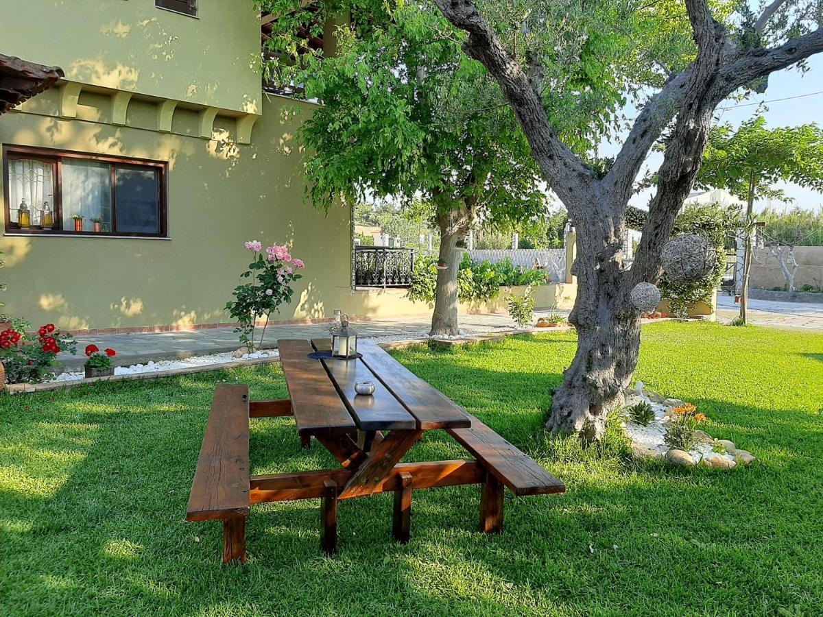 Vintage Home นิกิติ ภายนอก รูปภาพ